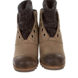 Sorel wedge boots